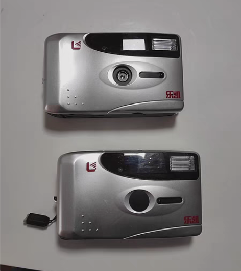 包邮出售乐凯牌傻瓜胶卷相机，能正常使用，没...
