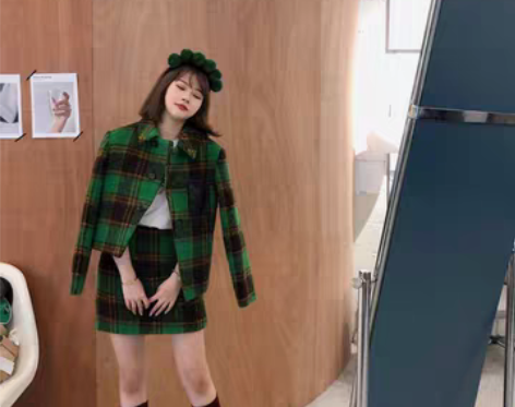 转卖新格纹不对称羊毛外套小众时尚小香风法式...