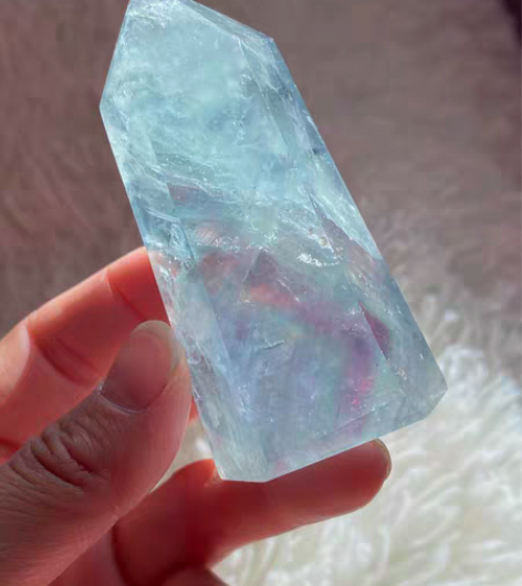 包邮天然青紫彩虹萤石柱 尺寸:80×34m...