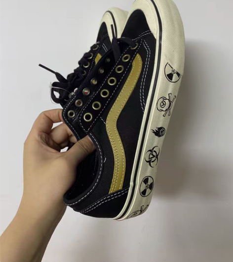 包邮全新正品39码VANS范斯 STYLE...