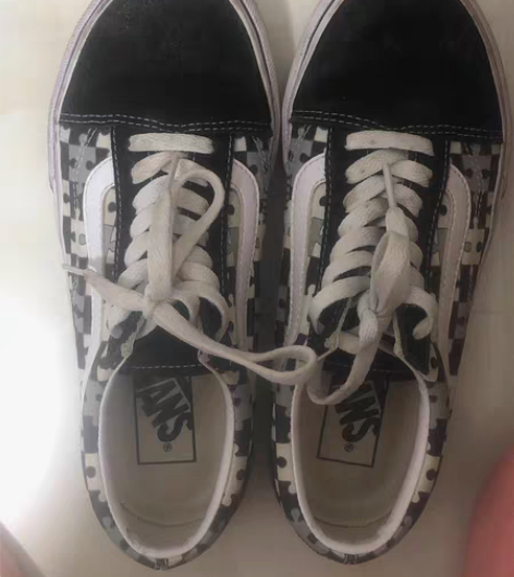 万斯 Vans鞋37.5码 发货之前会刷干...