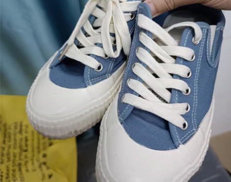 包邮飞跃帆布女鞋闲置，几乎全新，试穿过一次...