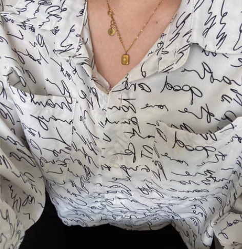 原相机拍摄  项链便宜出  不是k金  是...