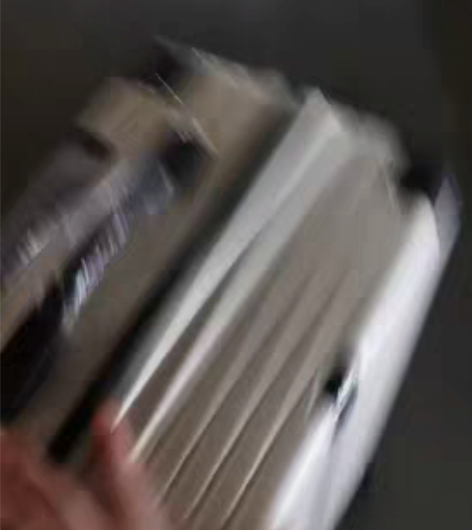 箱子买大了。本来是想买登机箱，买的22寸的...