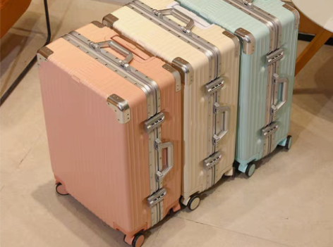 包邮【实体店清货】拉杆箱20寸行李箱铝框密...