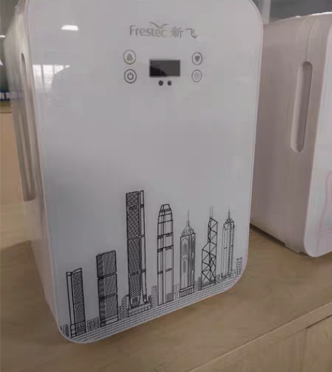 包邮车载家用，全新两用小冰箱。公司清货，一...