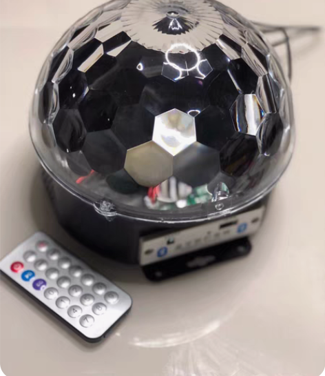 包邮全新蓝牙音箱音响七彩灯大音量低音炮无线...