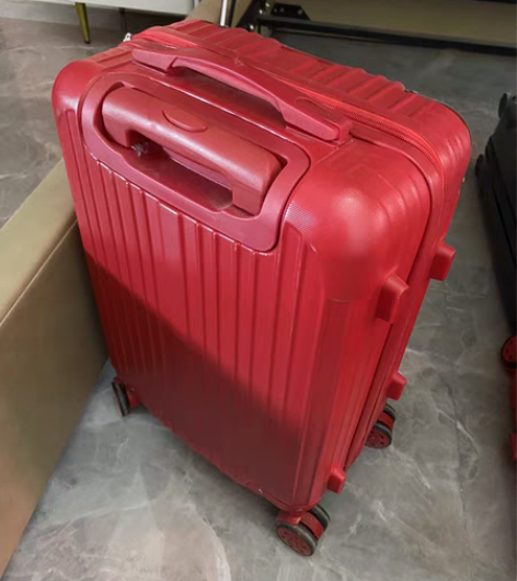 转卖红色行李箱结婚新娘陪嫁箱子压箱婚礼用 ...
