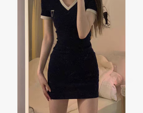 转卖DREAM SEVEN77 辣妹连衣裙...
