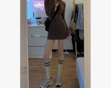 转卖DREAM SEVEN77 辣妹连衣裙...