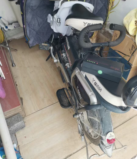 都市风 电动车  车子8成新没咋骑过， 电...