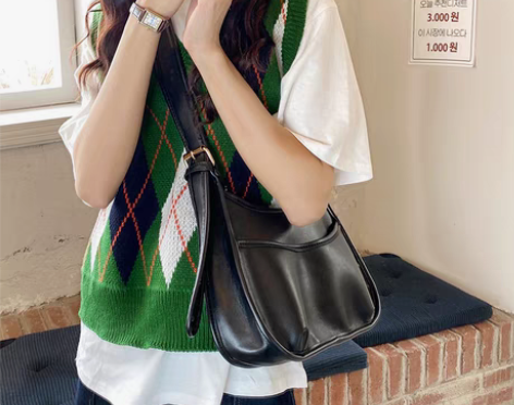 转卖包包女大容量通勤包上课2022新款秋冬...