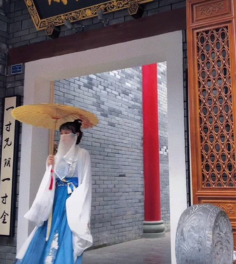 包邮【汉服四件套】 六米摆裙+刺绣吊带+刺...