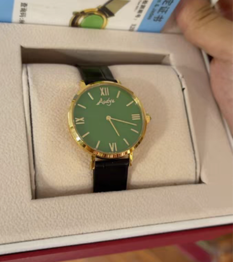 包邮满色表盘 翡翠手表全新  好看不贵 买...