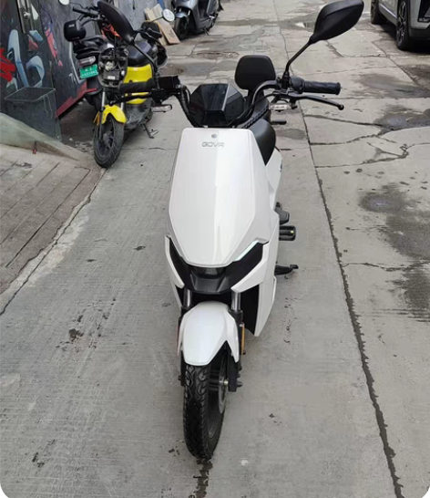 小牛电动F2都市版48V16A，只行驶了5...