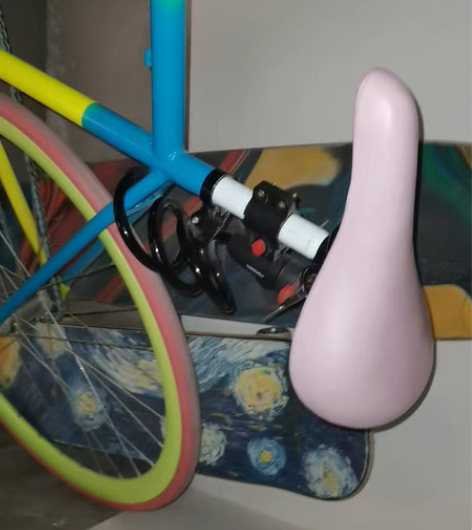 死飞几乎全新，车锁自己装的刹车也是自己装的...