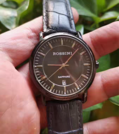 包邮罗西尼男士石英手表，走时正常，日历正常...