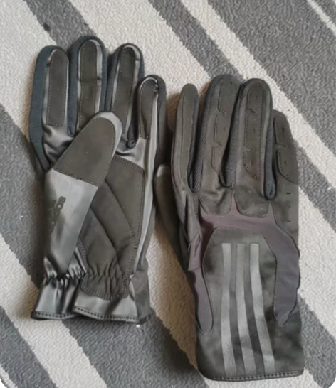 包邮阿迪达斯棒球手套 m码 全新 售出不退...