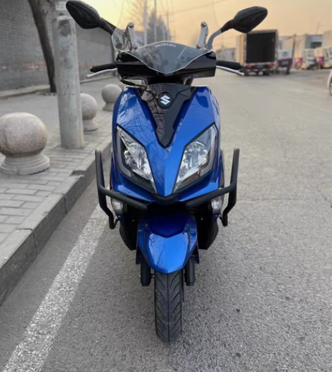 包邮铃木UY125国四电喷踏板摩托车 20...