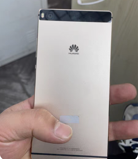 华为P8，金色3?64成色好，不退不换 感...