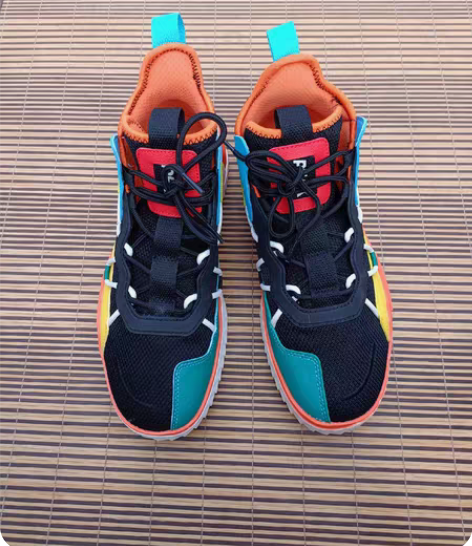 包邮41码匹克运动鞋 专柜正品，照片实物状...