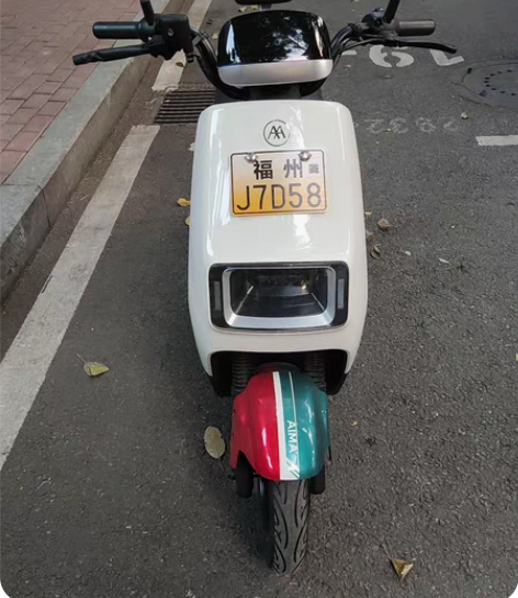 几乎全民新，爱玛电动车，60伏20A铅酸电...