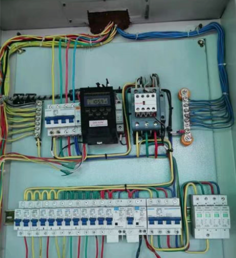 贵阳本地，家电维修，专业电工，弱电设施，监...