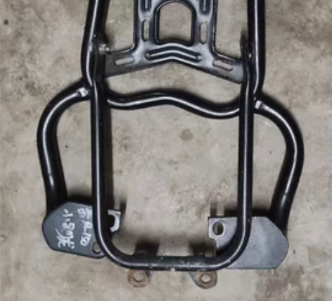 适用于贝纳利红宝龙TNT150摩托车大货架...