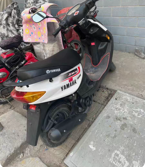 雅马哈巧格踏板摩托车，没手续了，不到一万公...