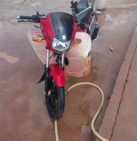 铃木摩托车，行驶了18000公里，手续齐全...