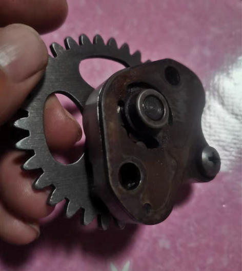 包邮雅马哈C8机油泵，弯梁卧式发动机！ 感...