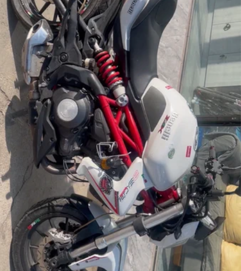 又到了骑车的时候了出售16年贝纳利，黄龙3...