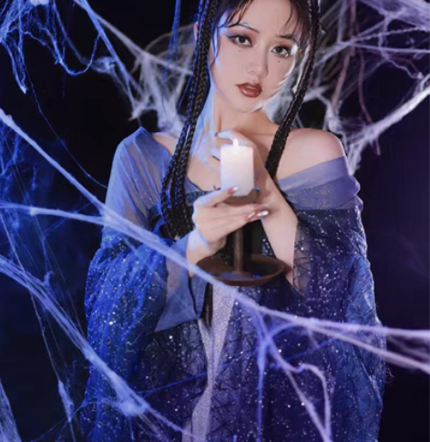 【成都汉服出租】蓝色齐胸三件套 为了拍蜘蛛...