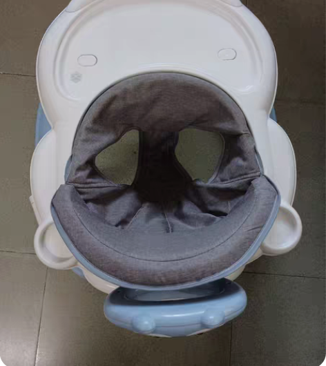 婴儿学步车宝宝学行车防侧翻防O型腿，超大底...