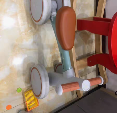 凤凰儿童滑行滑步平衡车，外婆给买的，记得买...