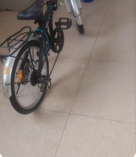 全新。全新。轮椅。老年代步用。 感兴趣的话...