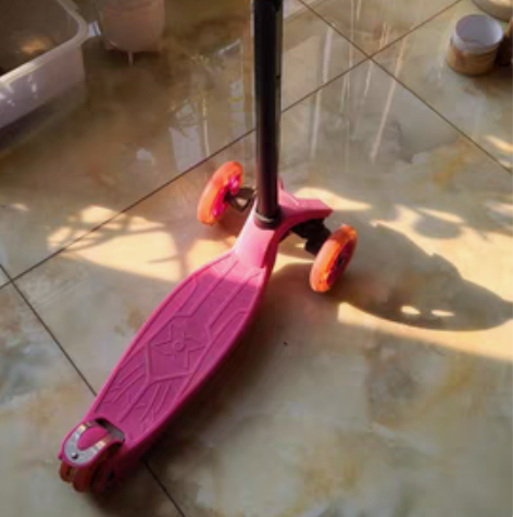 21st scooter 儿童滑板车 9成...