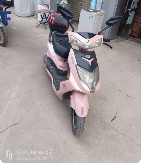 雅迪电动车 感兴趣的话点“我想要”和我私聊...