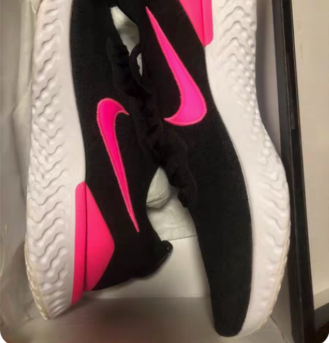 包邮Nike Epic React Fly...