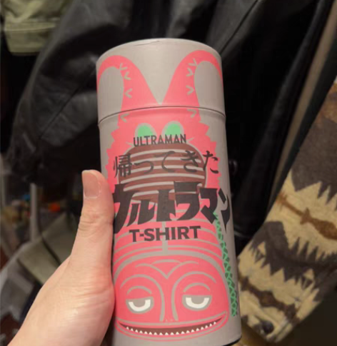 小猪的奥特曼主题短袖，全新XL，黑色的 感...