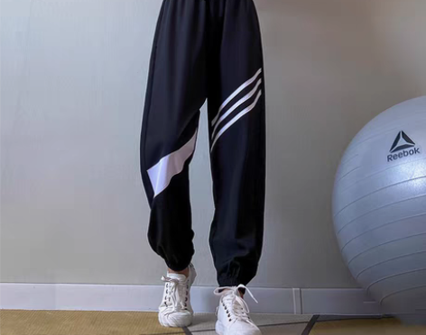 转卖健身女孩宽松运动裤夏季薄款跑步训练收口...