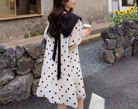 转卖可甜可盐娃娃领波点初恋裙2023夏学院...