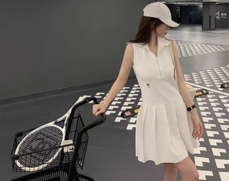 转卖KKK STUDIO polo领连衣裙...