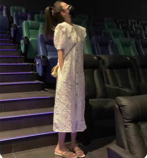 连衣裙女2022夏季新款港风气质宽松显瘦娃...