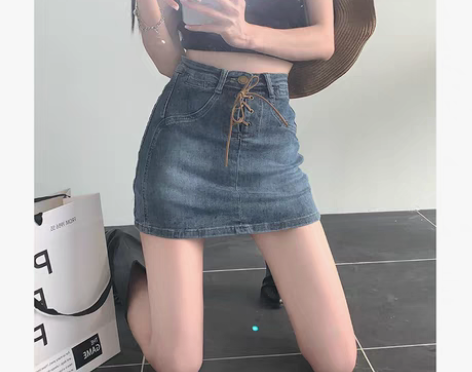 转卖【礼遇价】MNVZ高街港风辣妹牛仔半身...