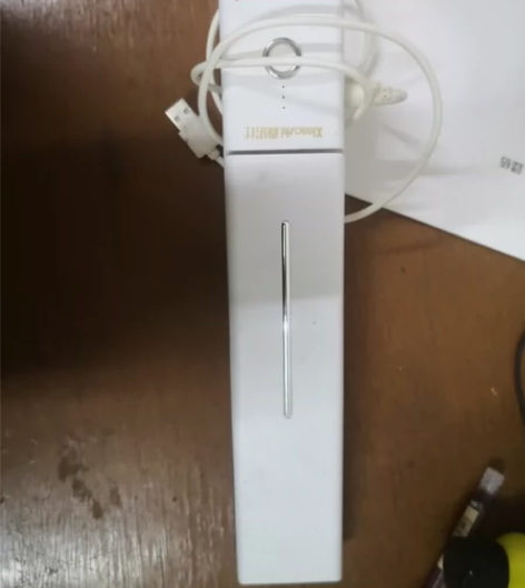 便携折叠台灯，3档调光，typec口充电。...