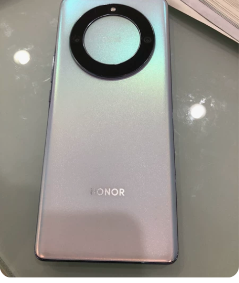 荣耀X40 成色9，保修到2023.10....