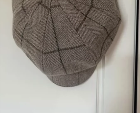 民国复古格纹贝雷帽全新 感兴趣的话点“我想...