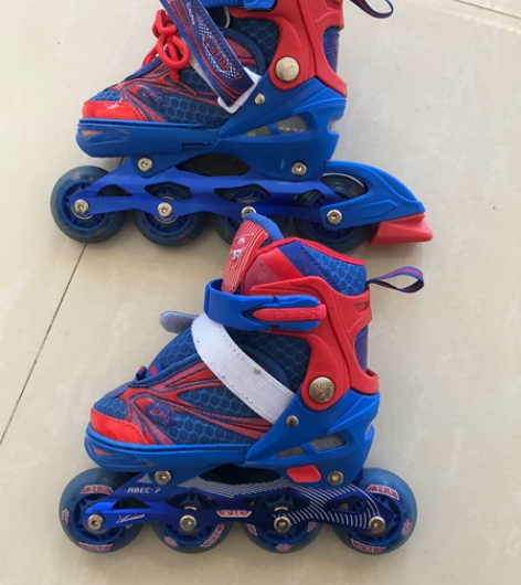 直排轮可调（3-12岁）护具找不全了。第一...