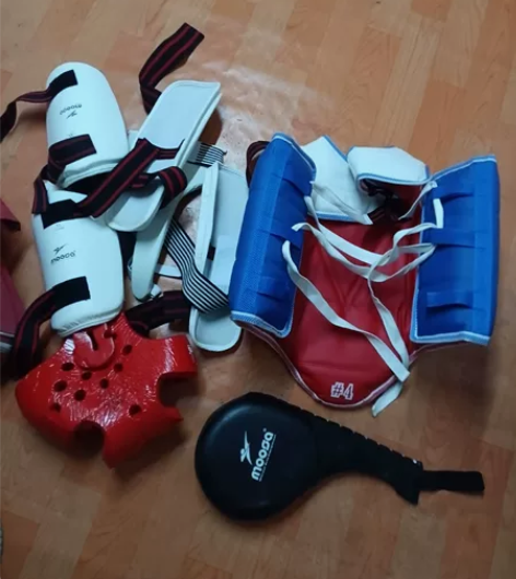 跆拳道护具，XL，155～165㎝可用，轻...